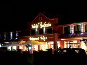 Hotel Galanta 4*